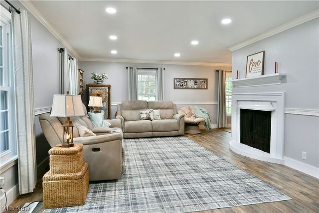 8093 S Park Drive, Garrettsville, OH 44231