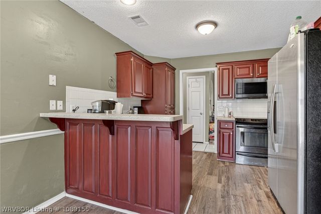 6516 Fallstone Road, Fort Smith, AR 72916