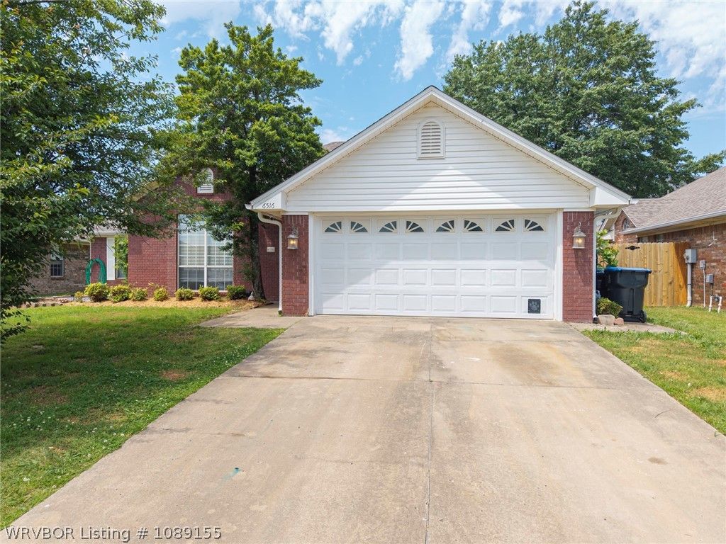 6516 Fallstone Road, Fort Smith, AR 72916