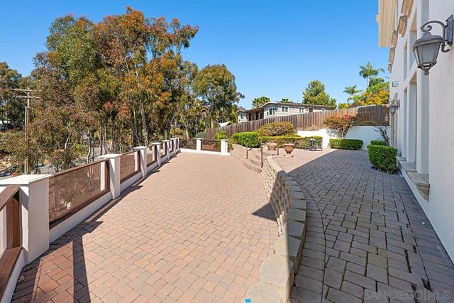 3745 Vista Pointe, Bonita, CA 91902