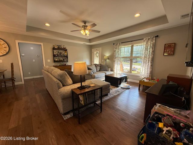 123 Glenview Dr, Bardstown, KY 40004