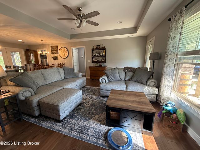 123 Glenview Dr, Bardstown, KY 40004