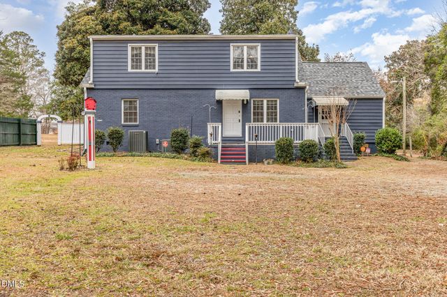 612 N Main Street, Louisburg, NC 27549