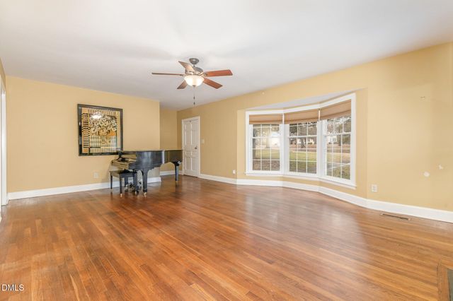 612 N Main Street, Louisburg, NC 27549