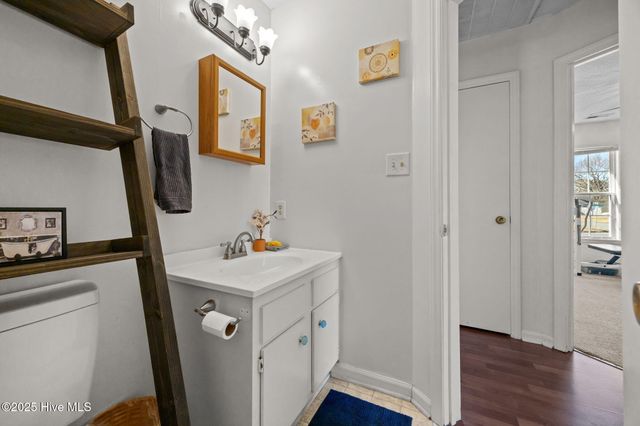 201 Meadow Lane, Jacksonville, NC 28546