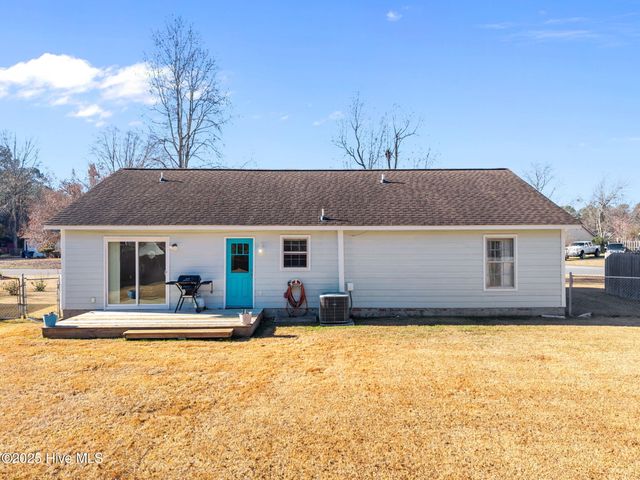 201 Meadow Lane, Jacksonville, NC 28546