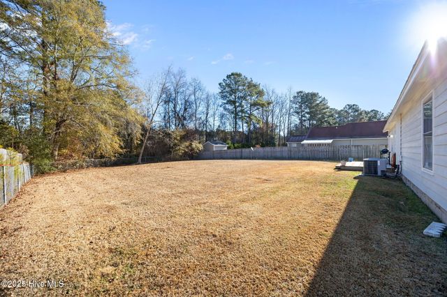 201 Meadow Lane, Jacksonville, NC 28546