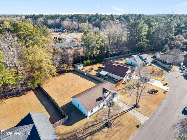 201 Meadow Lane, Jacksonville, NC 28546