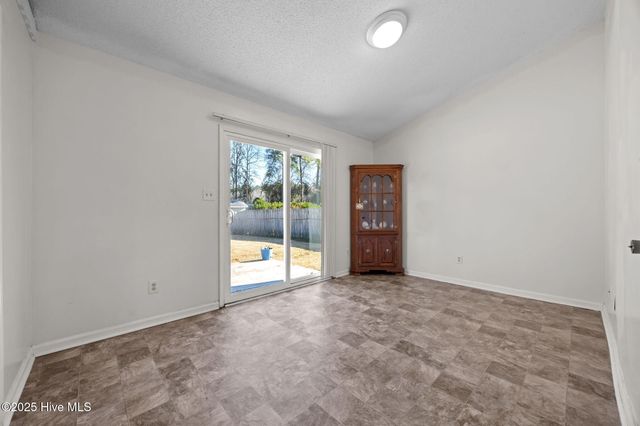 201 Meadow Lane, Jacksonville, NC 28546