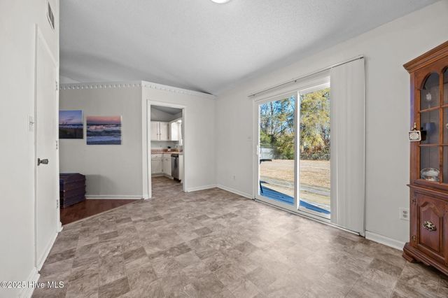 201 Meadow Lane, Jacksonville, NC 28546