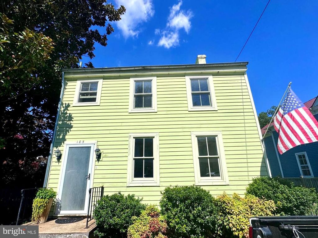 103 E NEW ST, Shepherdstown, WV 25443
