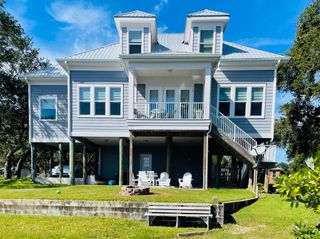 2975 Holley Point Road, Navarre, FL 32566