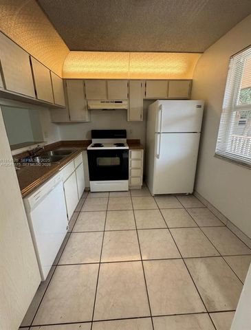 8750 Royal Palm Blvd 209, Coral Springs, FL 33065