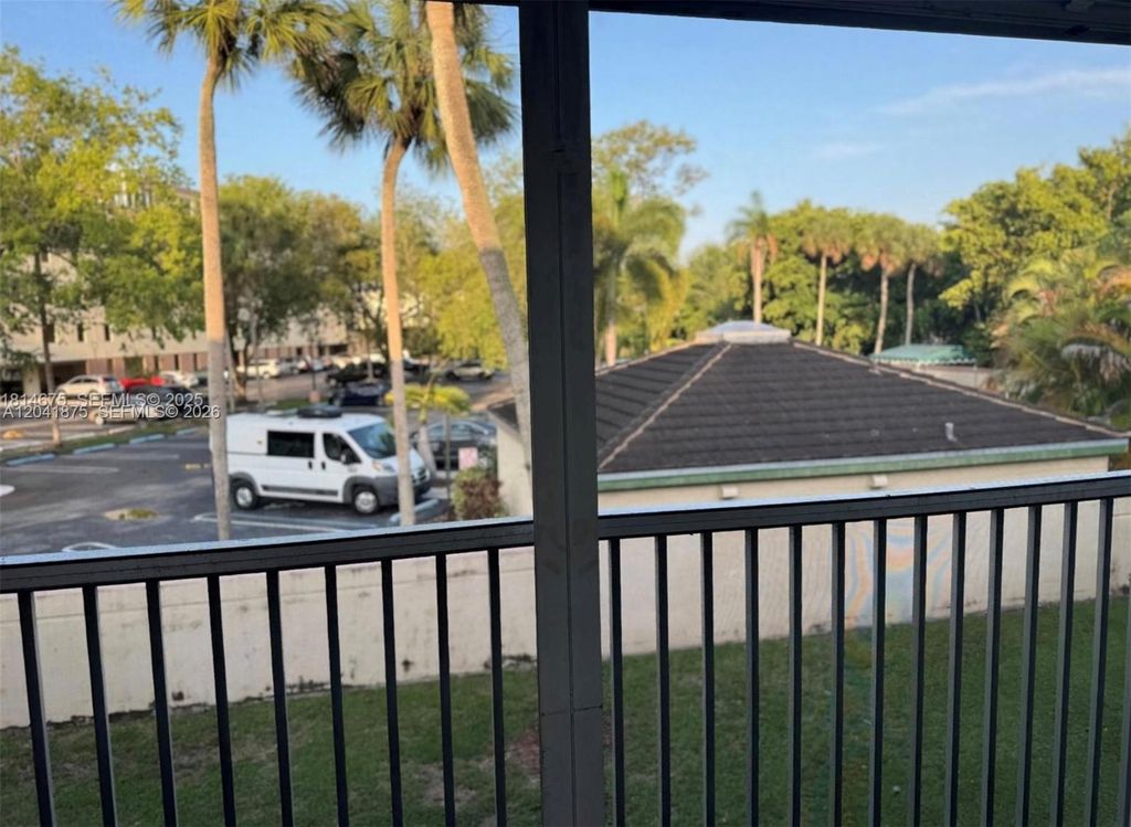 8750 Royal Palm Blvd 209, Coral Springs, FL 33065