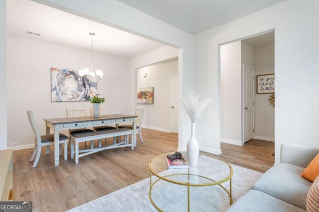 2824 Saratoga Lake View, Decatur, GA 30034