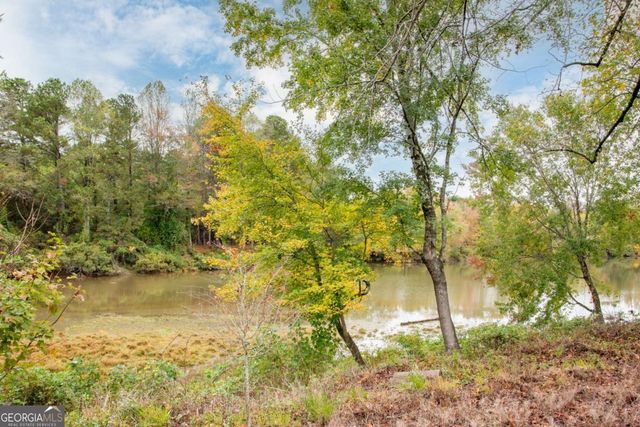 2824 Saratoga Lake View, Decatur, GA 30034