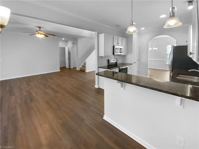 5713 Chicory Meadows Court, Clemmons, NC 27012