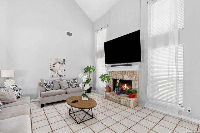 8627 London Heights, San Antonio, TX 78254