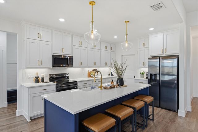 370 VZ County Road 3910, Wills Point, TX 75169