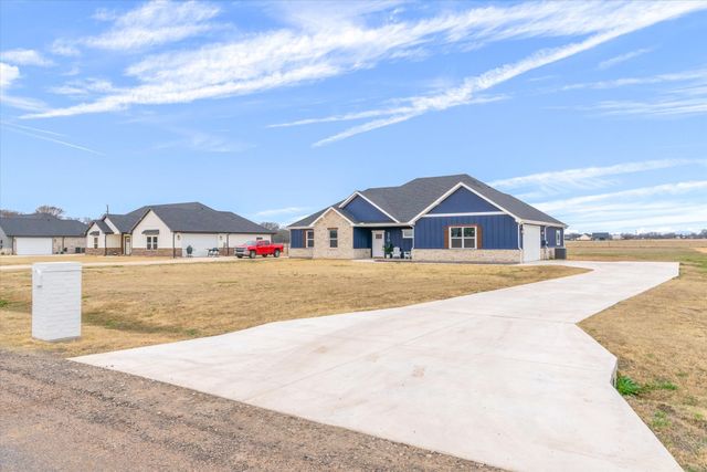 370 VZ County Road 3910, Wills Point, TX 75169