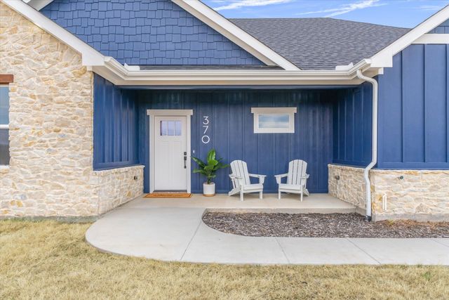 370 VZ County Road 3910, Wills Point, TX 75169