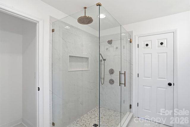 332 Shoreline Loop, Mooresville, NC 28117