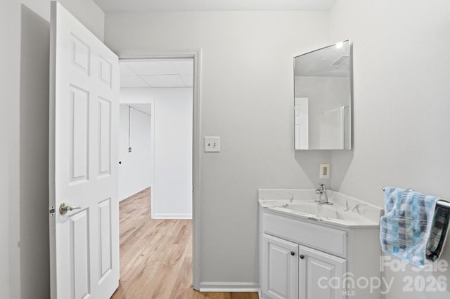 332 Shoreline Loop, Mooresville, NC 28117