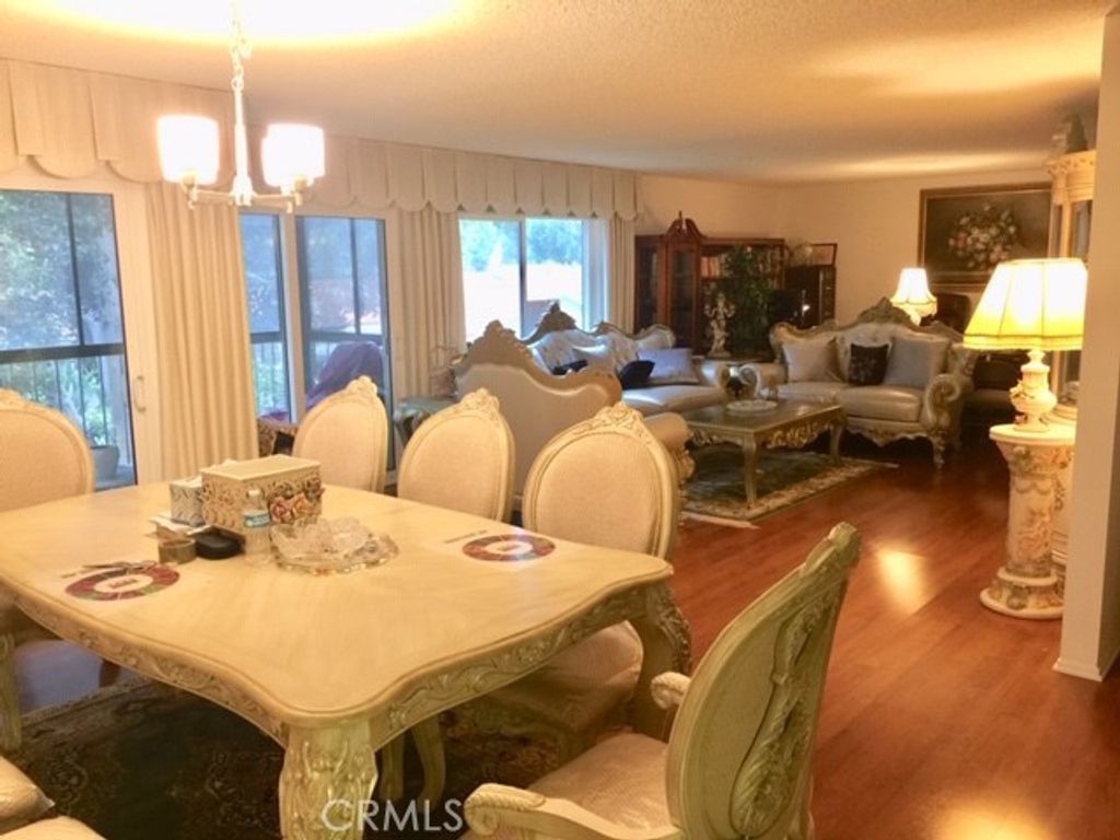 2369 Via Mariposa 1-B, Laguna Woods, CA 92637