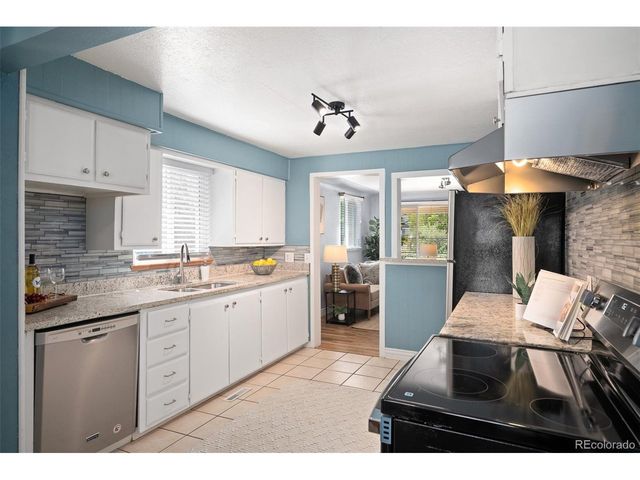 4928 Julian St, Denver, CO 80221