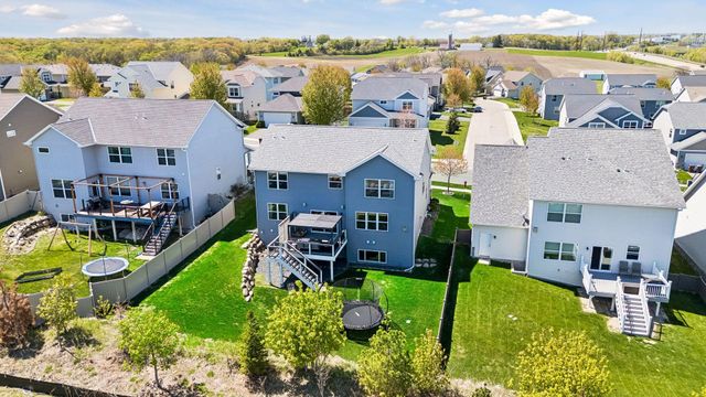 9091 River Rock Drive N, Chanhassen, MN 55317