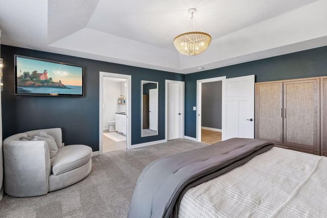 9091 River Rock Drive N, Chanhassen, MN 55317