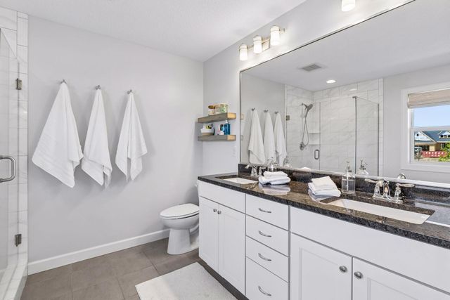 9091 River Rock Drive N, Chanhassen, MN 55317