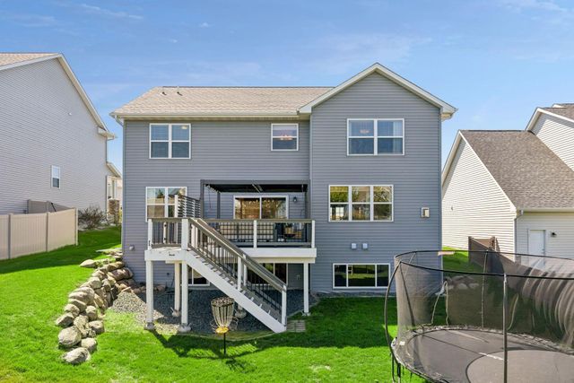 9091 River Rock Drive N, Chanhassen, MN 55317