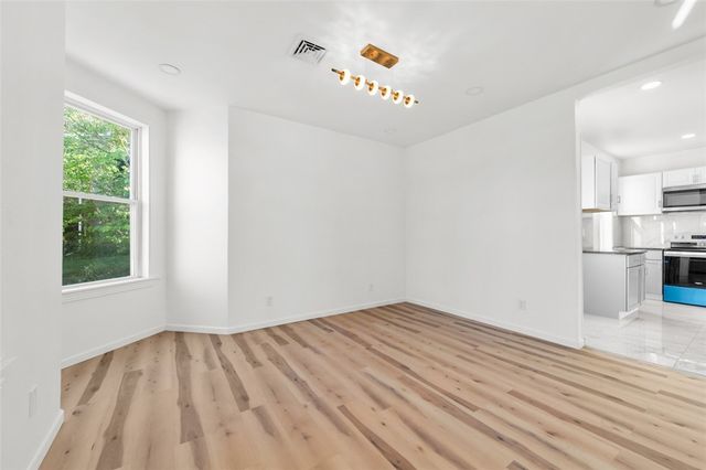 435 N Broadway St, Scottdale, PA 15683