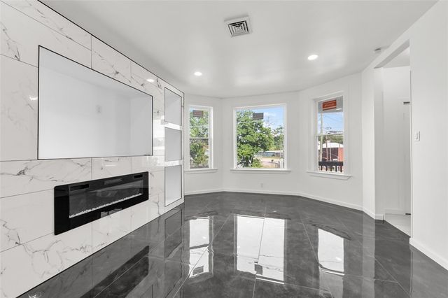 435 N Broadway St, Scottdale, PA 15683