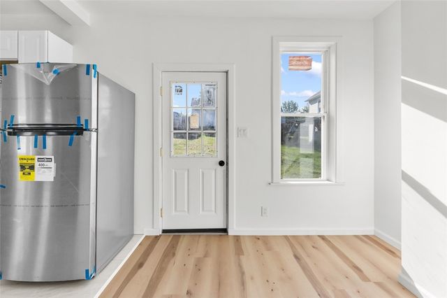 435 N Broadway St, Scottdale, PA 15683