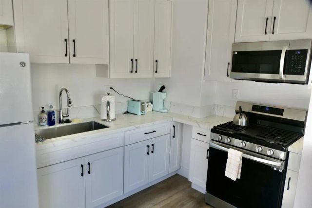 1817-1819 Sunset Cliffs Blvd, San Diego, CA 92107