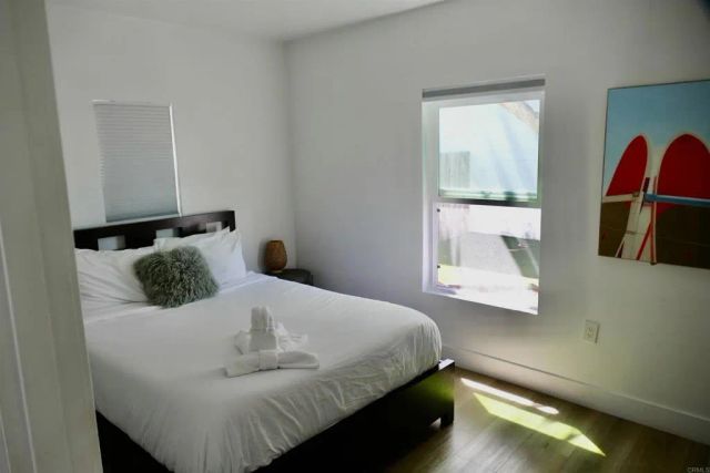 1817-1819 Sunset Cliffs Blvd, San Diego, CA 92107