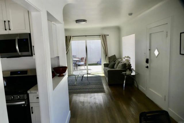 1817-1819 Sunset Cliffs Blvd, San Diego, CA 92107