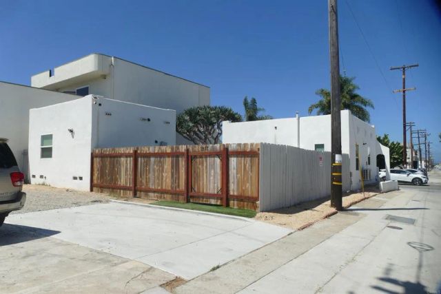 1817-1819 Sunset Cliffs Blvd, San Diego, CA 92107