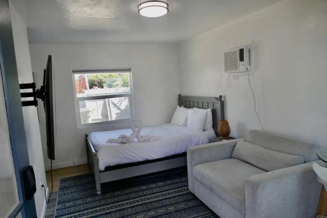 1817-1819 Sunset Cliffs Blvd, San Diego, CA 92107