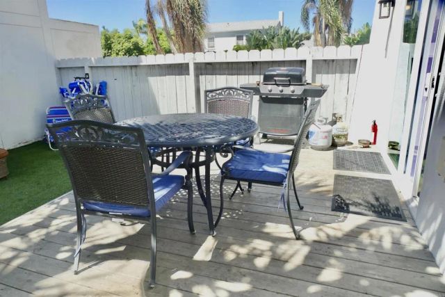 1817-1819 Sunset Cliffs Blvd, San Diego, CA 92107
