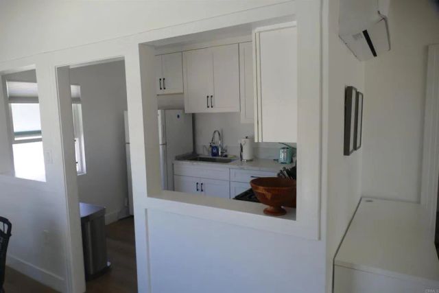 1817-1819 Sunset Cliffs Blvd, San Diego, CA 92107