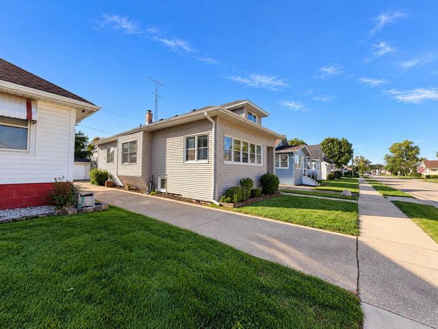 7116 37th AVENUE, Kenosha, WI 53142