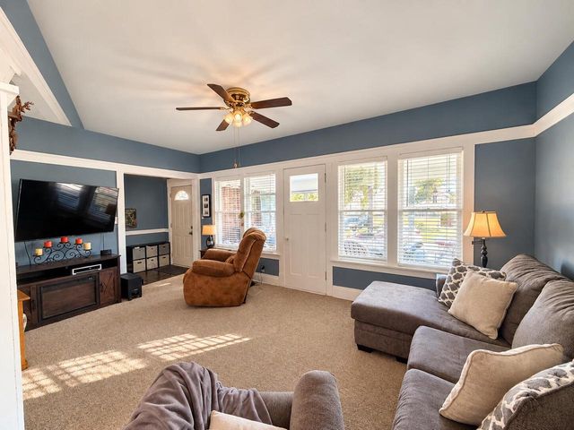 7116 37th AVENUE, Kenosha, WI 53142