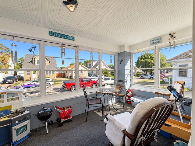 7116 37th AVENUE, Kenosha, WI 53142