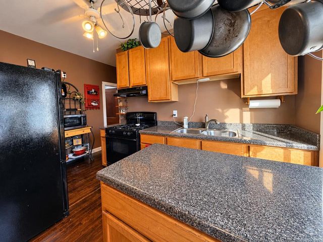 7116 37th AVENUE, Kenosha, WI 53142