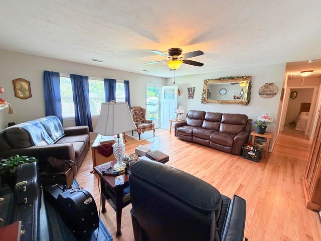 110 Dinsmore Street, Berea, KY 40403