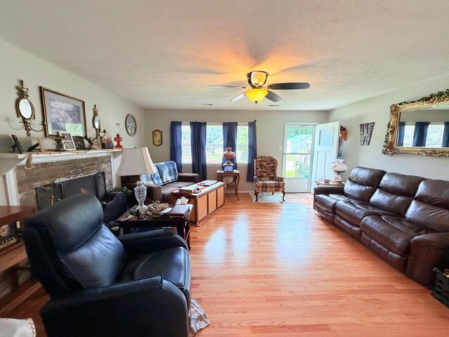 110 Dinsmore Street, Berea, KY 40403
