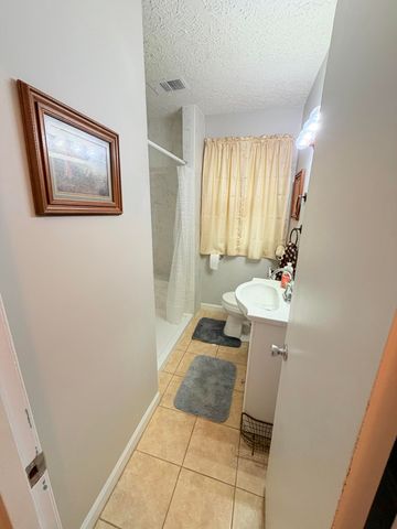 110 Dinsmore Street, Berea, KY 40403